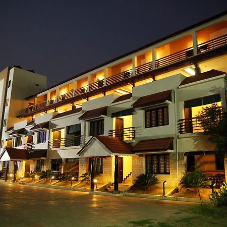 Seagate Church View Resorts Velankanni Eksteriør billede